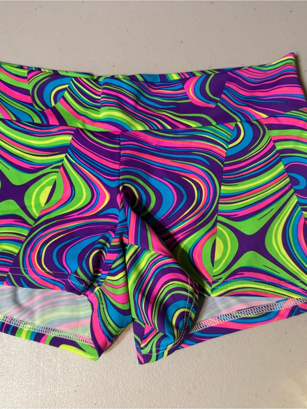 Neon Swirl coquetry Shorts - Multi Color - Picture 3 of 4